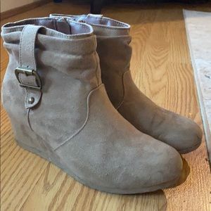 Nine West suede wedge booties size 3